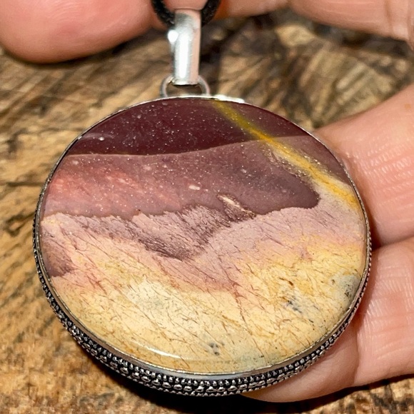 Detailed Round Burgundy & Yellow Mookaite Pendant 2” - Picture 4 of 15